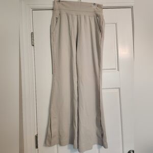 Poshmark

Athleta Venice Wide Leg Slit Pants